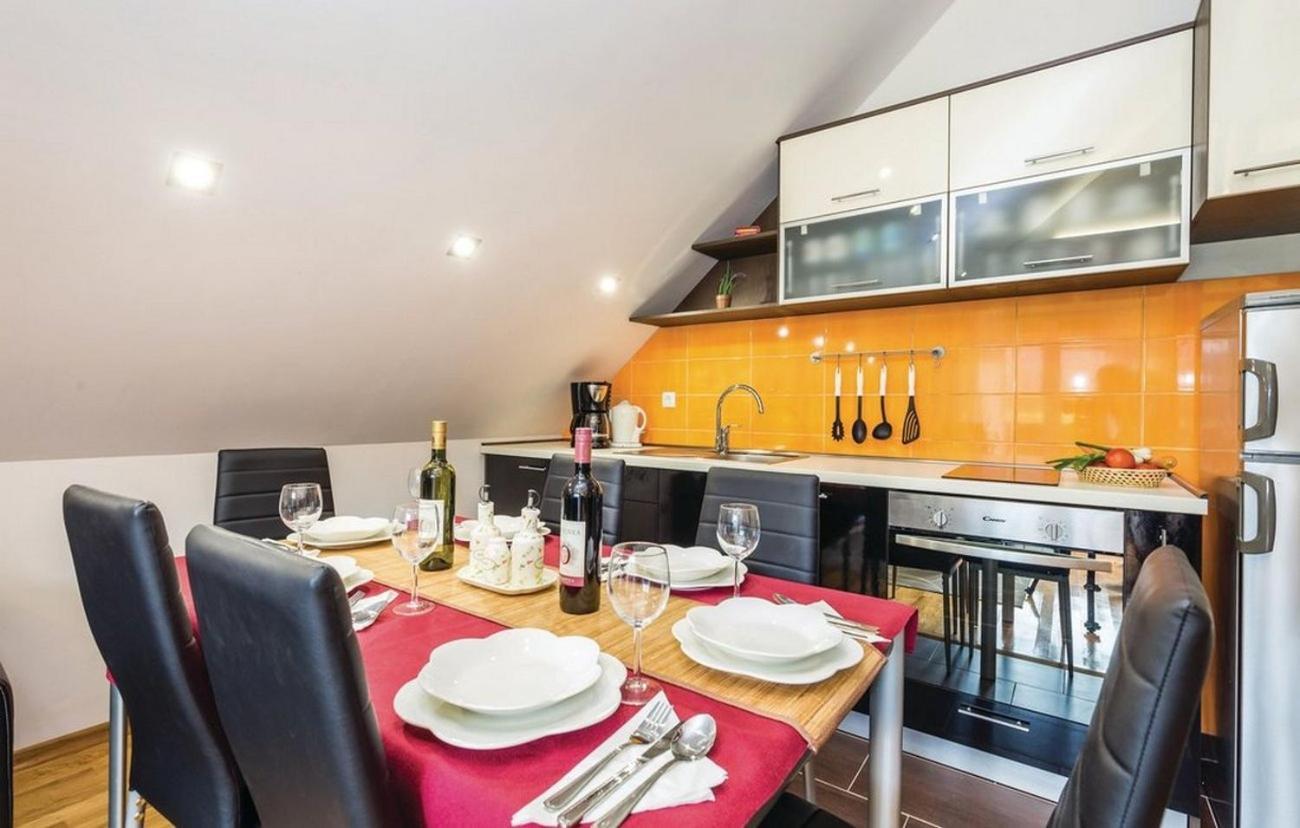 Apartments For Families With Children Jasenak, Karlovac - 17501 Rum bild